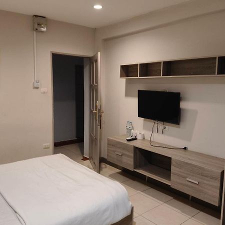 T3 Residence Bangkok Esterno foto