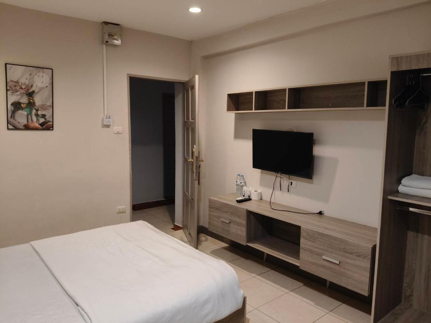 T3 Residence Bangkok Esterno foto